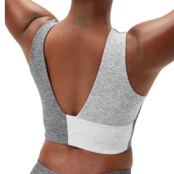Outdoor Voices Venus crop Top Colorblock V Back Sports Bra‎ Sz XS NEW - Picture 1 of 6